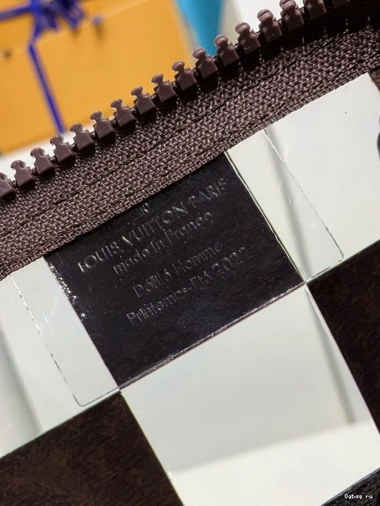 VUITTON BANDOULIÈRE 50 KEEPALL LOUIS 0708